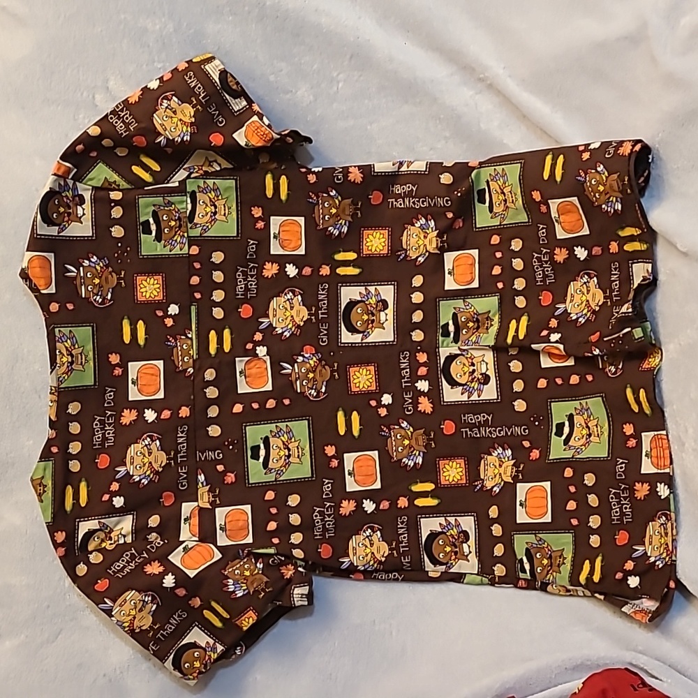 Scrub top - Picture 2 of 3